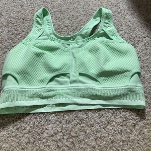 Nike sports bra green size L